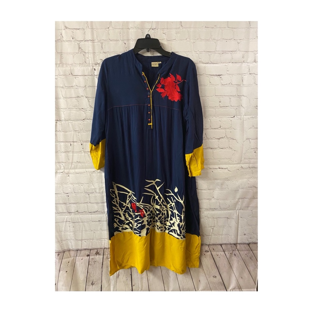 Neerus Dress size XL